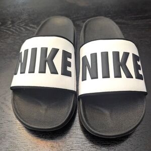 Nike men's slides size 7 M